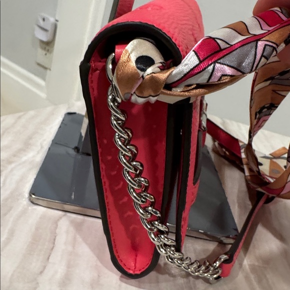 Michael Kors Bag Carson Pink Logo Debossed Leather Crossbody Wallet Set NWOT - Picture 6 of 17